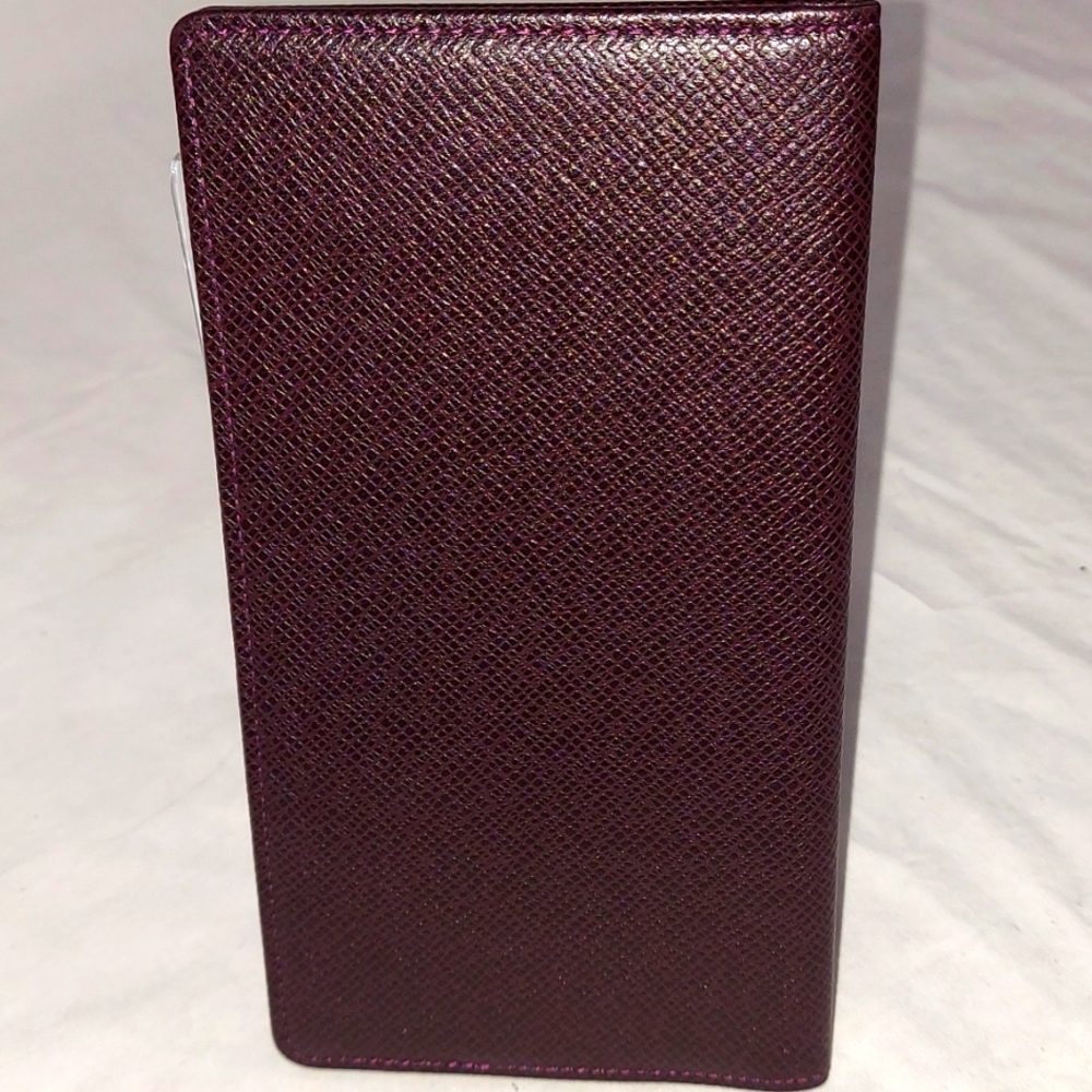 Louis Vuitton Long Taiga Plum  Leather Wallet Card Bifold Checkbook - Picture 2 of 7